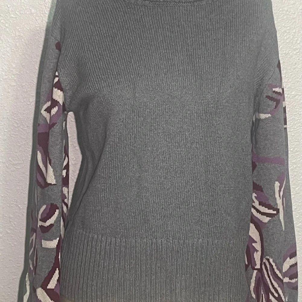 Cabi Eden Gray and Purple Women's turtleneck Sweater size medium